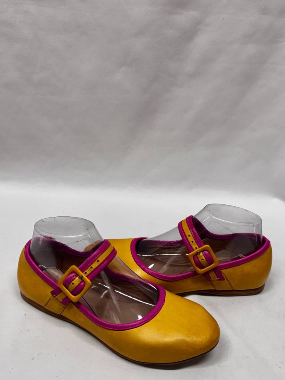 MIZ MOOZ KAYLA MARY JANE LEATHER FLATS OCHRE  37EU / 7US # T- 228